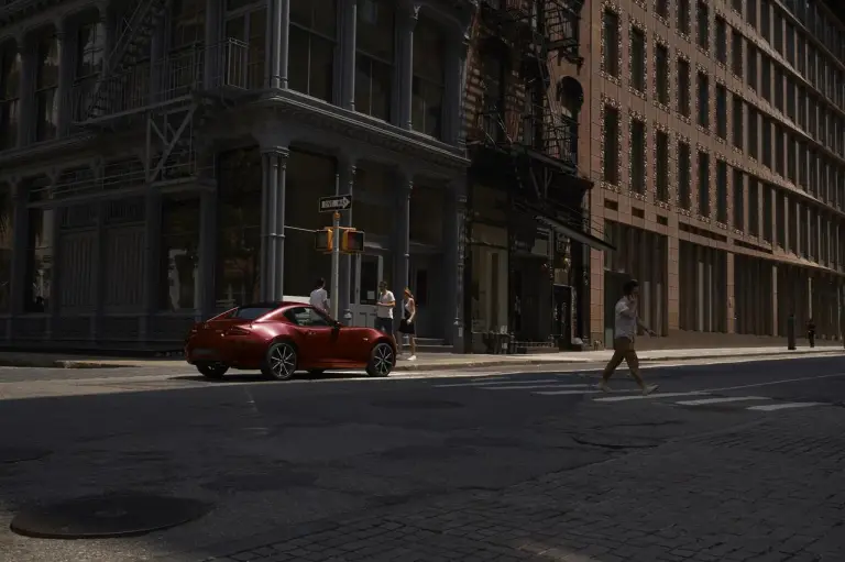 Mazda MX-5 2024 - 1