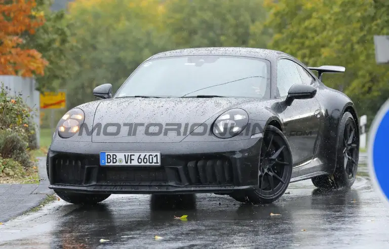 Porsche 911 2024 - Foto spia 27-10-2023 - 6