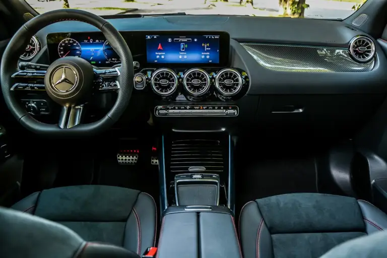 Mercedes-Benz GLA 250 e - 15