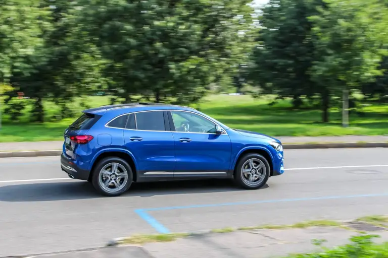 Mercedes-Benz GLA 250 e - 22