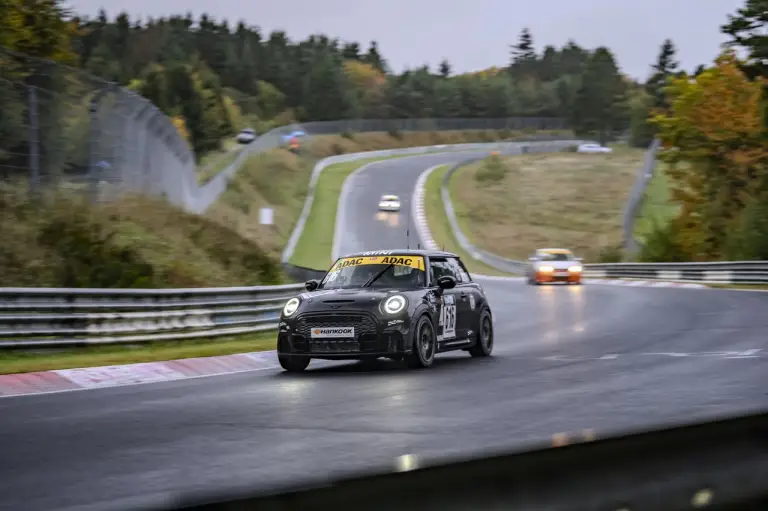 Mini John Cooper Works Edition by Bulldog Racing - 11