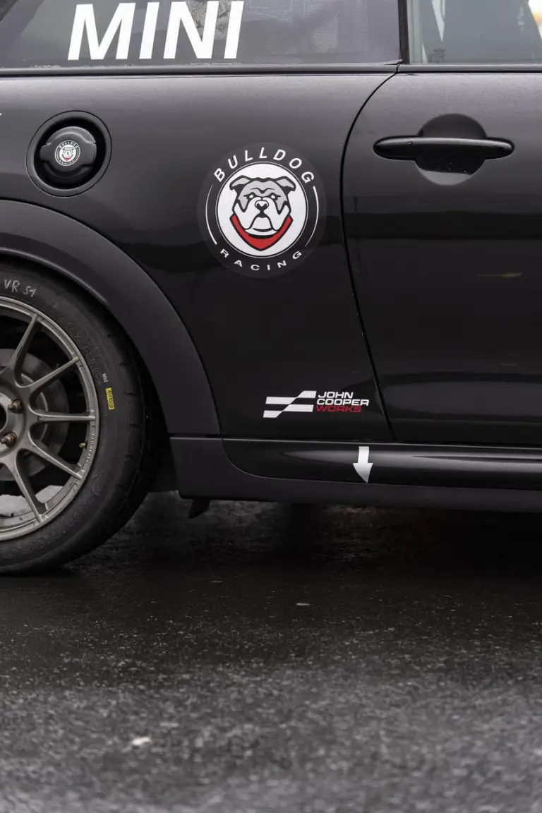 Mini John Cooper Works Edition by Bulldog Racing - 15