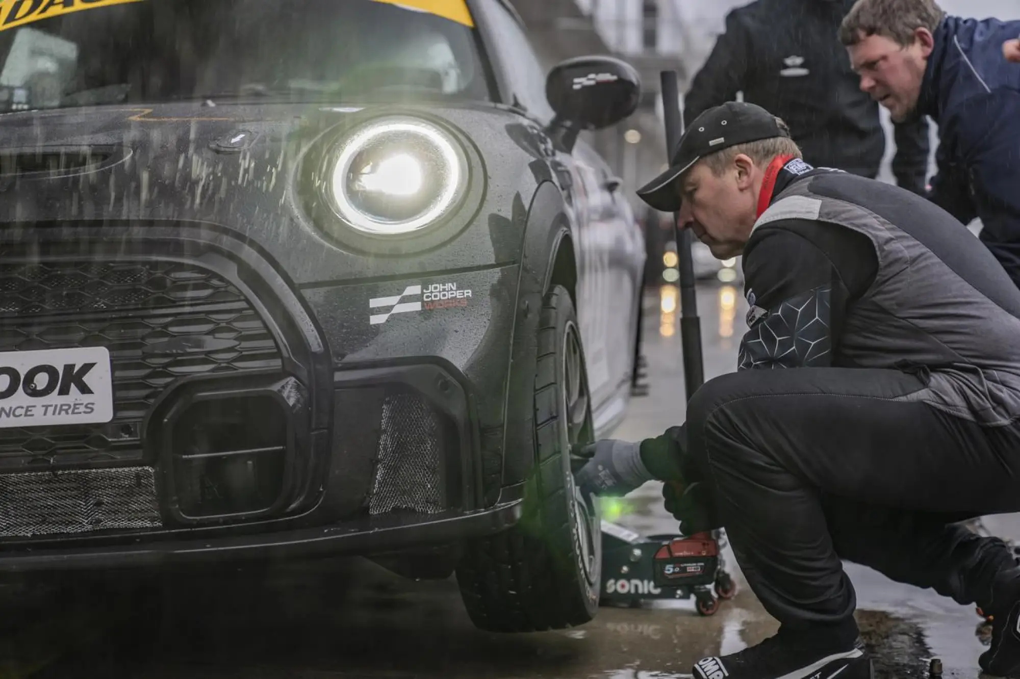 Mini John Cooper Works Edition by Bulldog Racing - 29