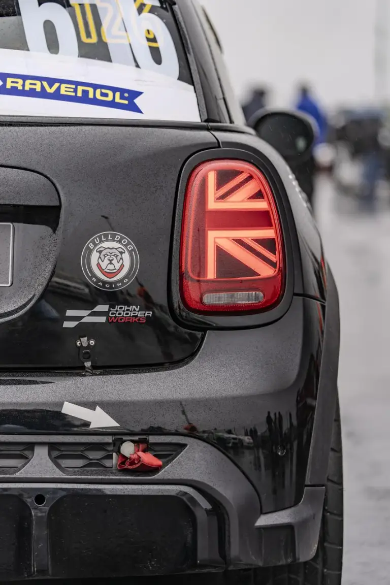 Mini John Cooper Works Edition by Bulldog Racing - 22