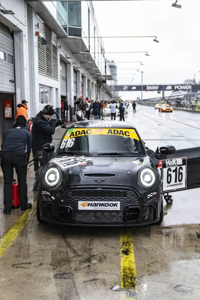Mini John Cooper Works Edition by Bulldog Racing - 39