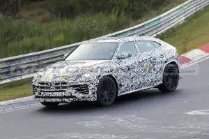 Lamborghini Urus PHEV - Foto Spia 02-11-2023 - 1