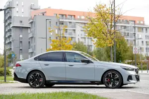 BMW Serie 5 2023 - Primo contatto - 35