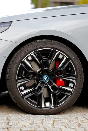 BMW Serie 5 2023 - Primo contatto - 57