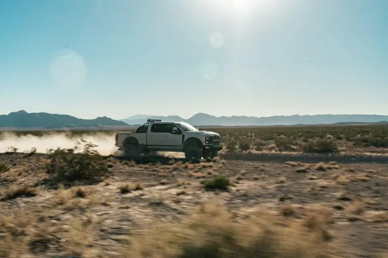 Ford Shelby F-250 Super Baja 2023 - 9