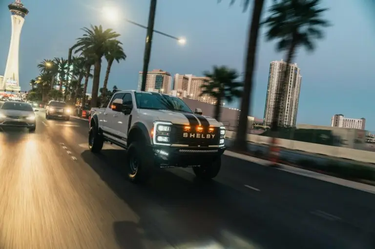 Ford Shelby F-250 Super Baja 2023 - 10