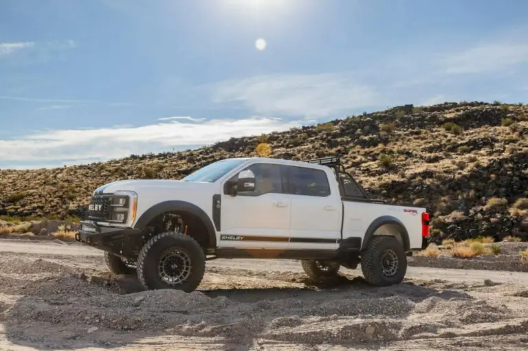 Ford Shelby F-250 Super Baja 2023 - 1