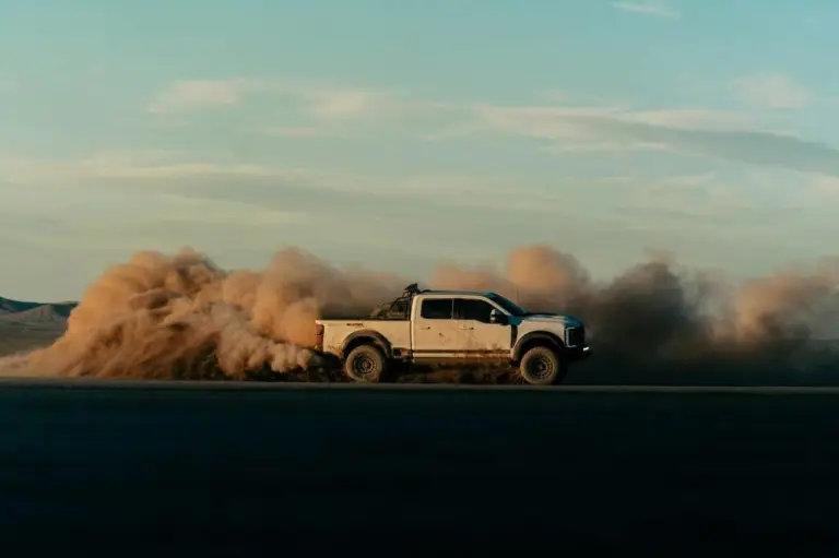 Ford Shelby F-250 Super Baja 2023 - 13
