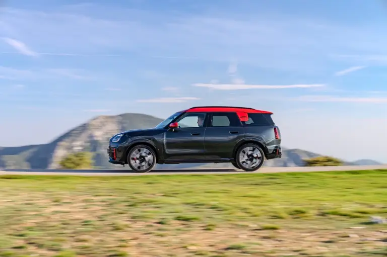 Mini John Cooper Works Countryman 2024 - Foto ufficiali - 15