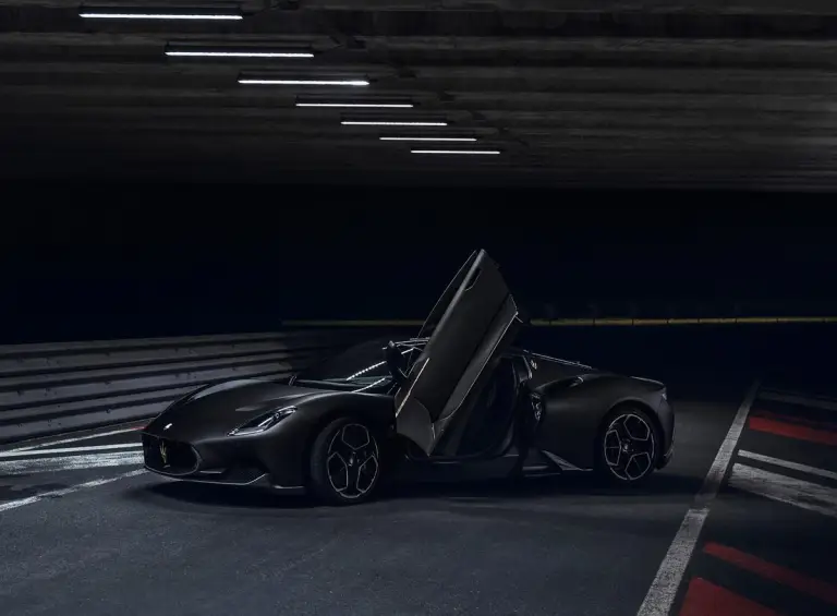 Maserati MC20 Notte - 12