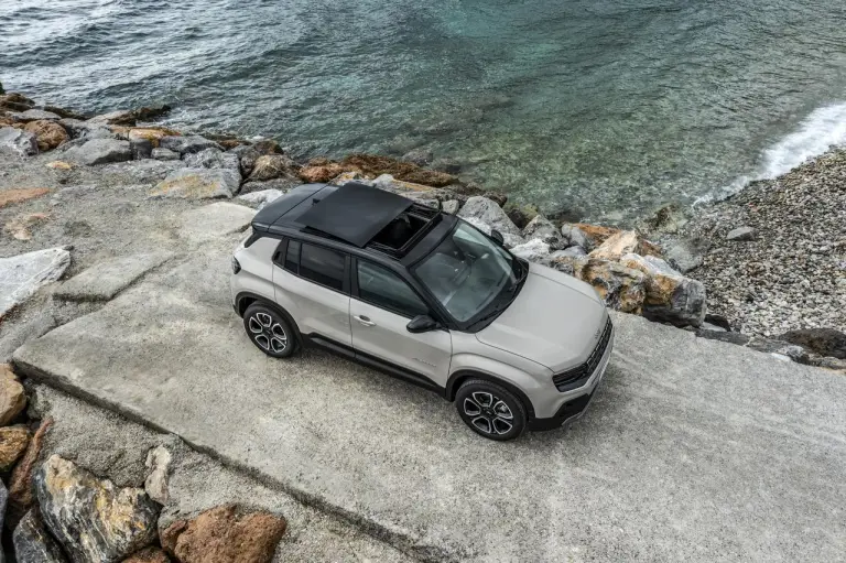 Jeep Avenger e-Hybrid - 4