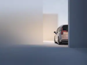 Volvo EM90 - 31