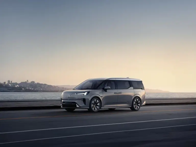 Volvo EM90 - 46