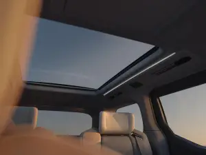 Volvo EM90 - 23