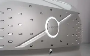 Volvo EM90 - 40