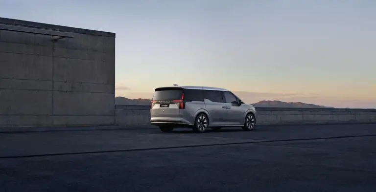 Volvo EM90 - 54