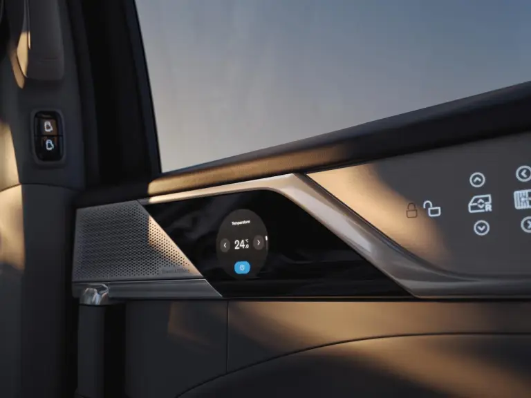 Volvo EM90 - 28