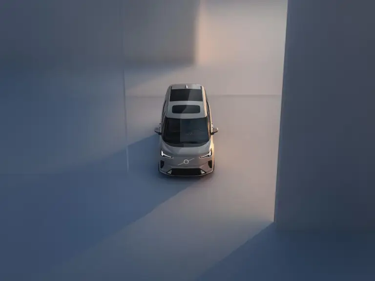 Volvo EM90 - 4