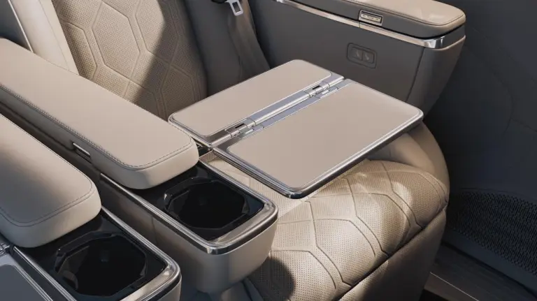 Volvo EM90 - 11