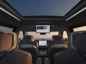 Volvo EM90 - 12
