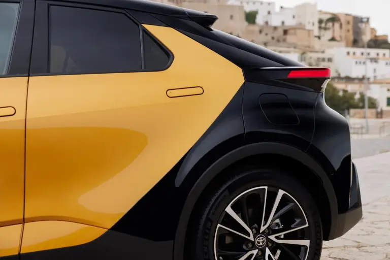 Toyota C-HR 2023 - 72