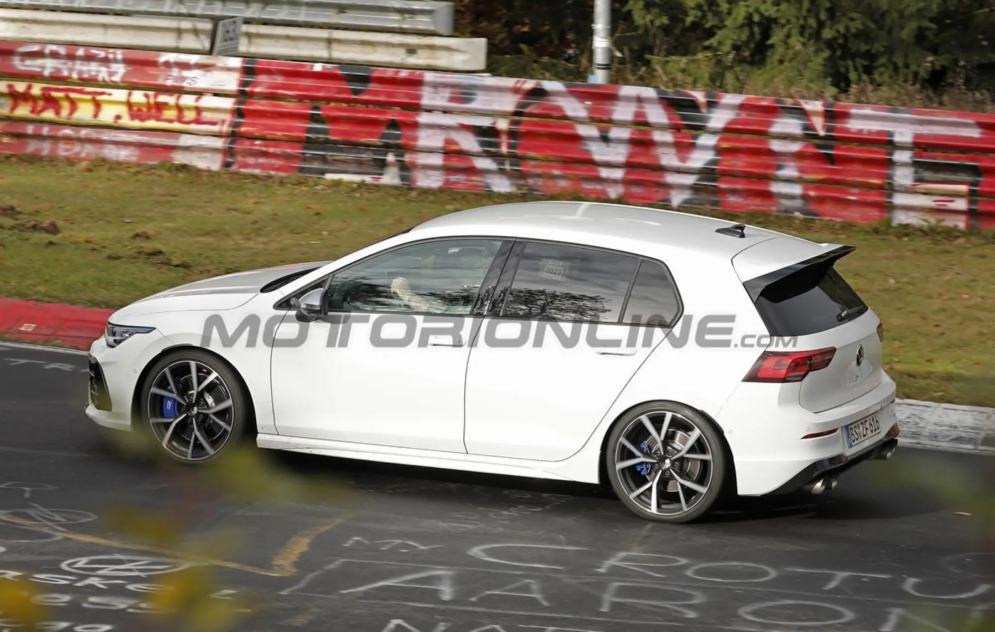 Volkswagen Golf R 2024 - Foto spia 14-11-2023 - 14