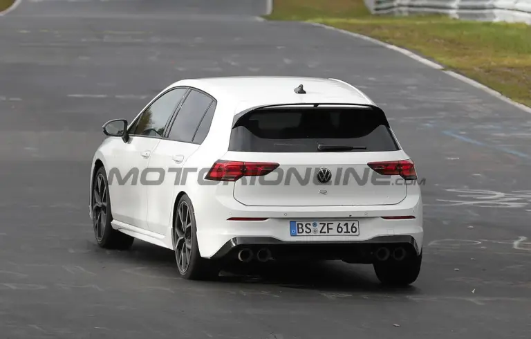 Volkswagen Golf R 2024 - Foto spia 14-11-2023 - 19