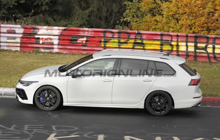 Volkswagen Golf R 2024 - Foto spia 14-11-2023 - 4