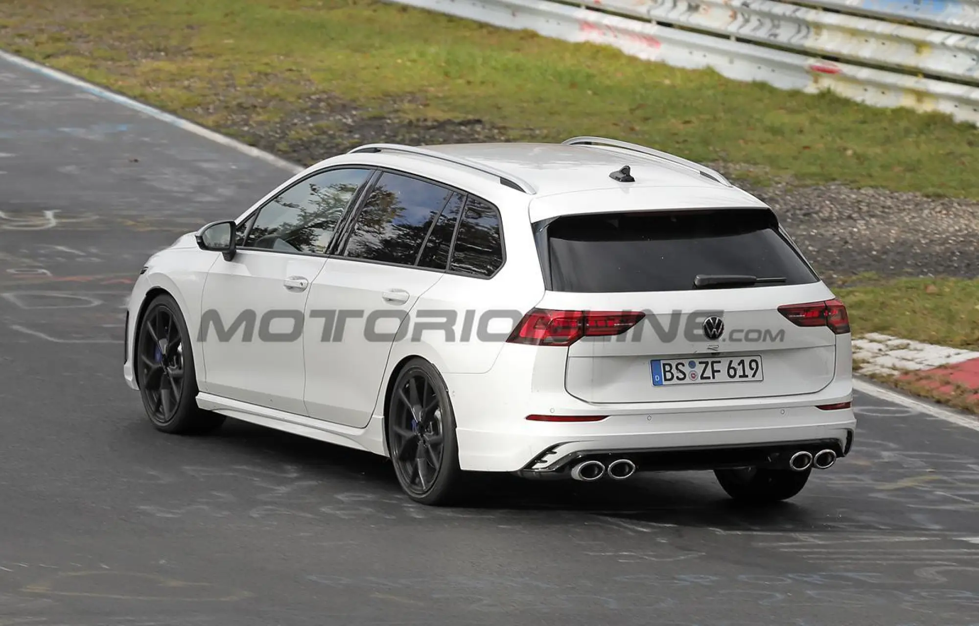 Volkswagen Golf R 2024 - Foto spia 14-11-2023 - 10