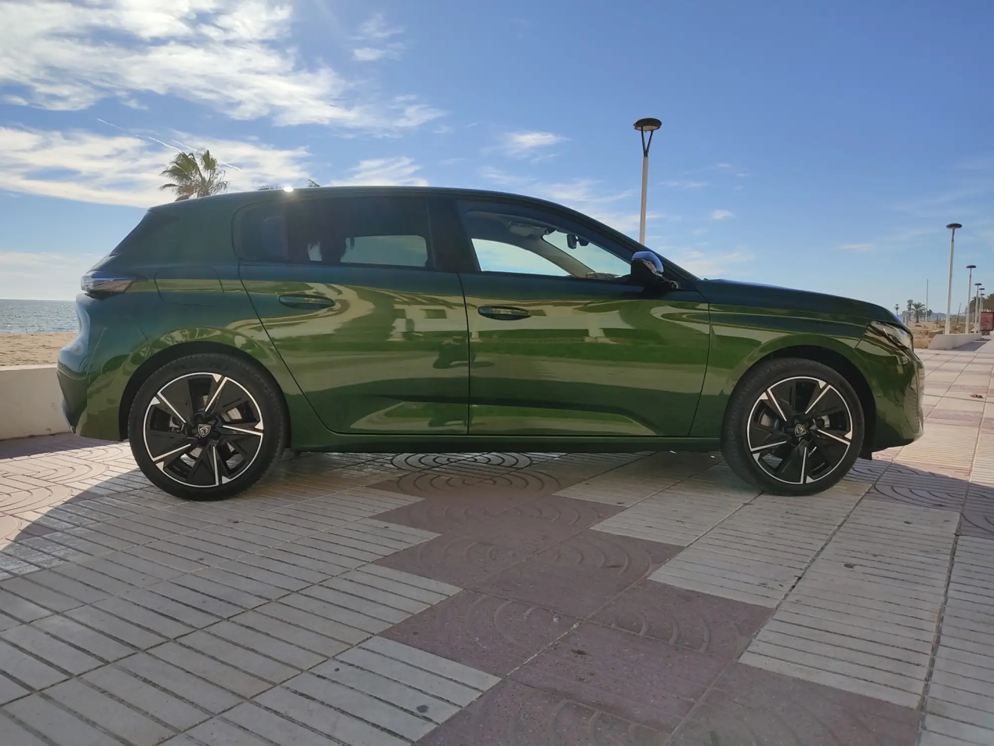 Peugeot e-308 2024 - Prova Tarragona - 16