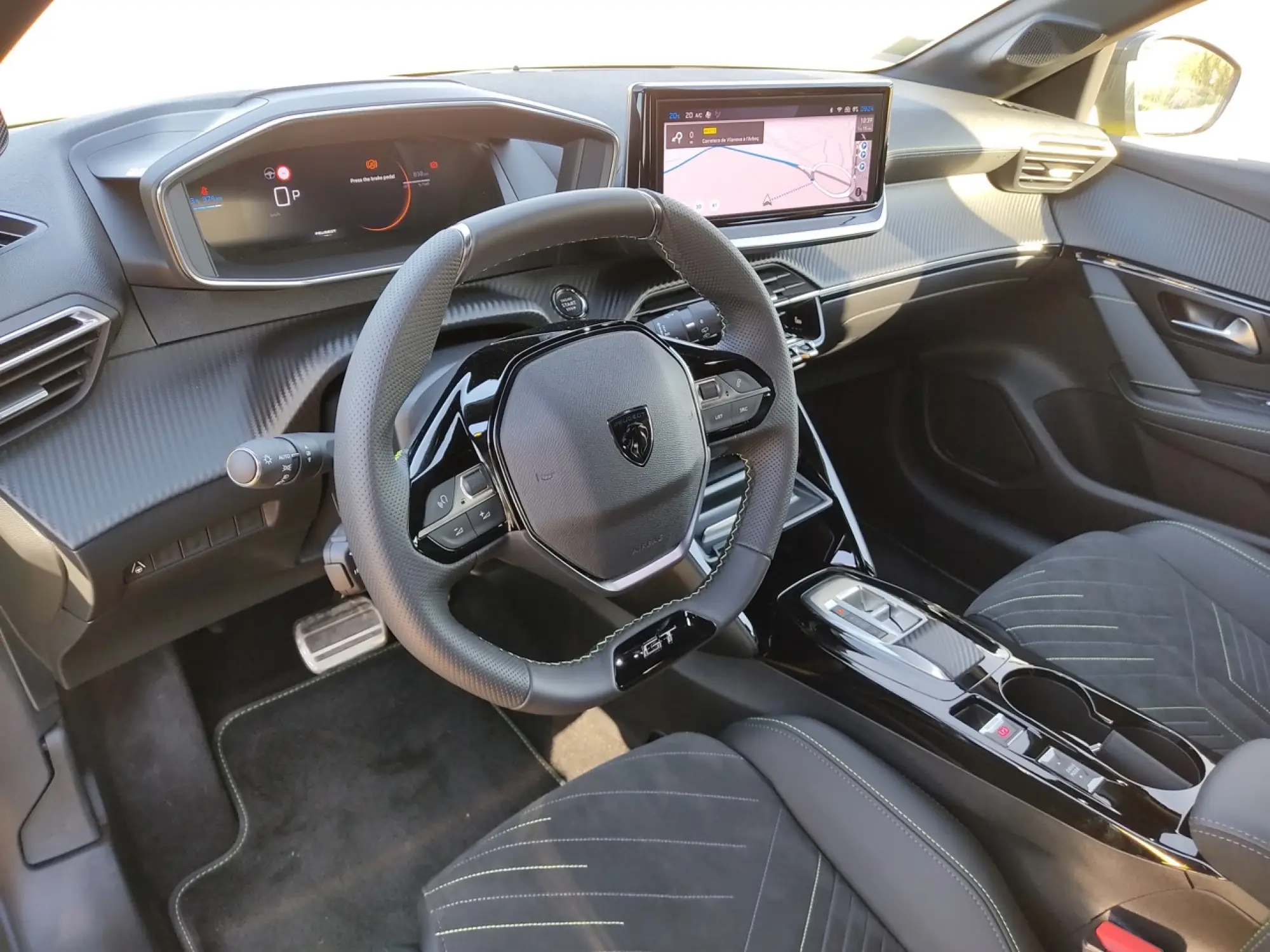 Peugeot e-208 2024 - Prova Tarragona - 13