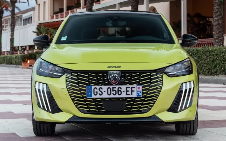 Peugeot e-208 2024 - Prova Tarragona - 18