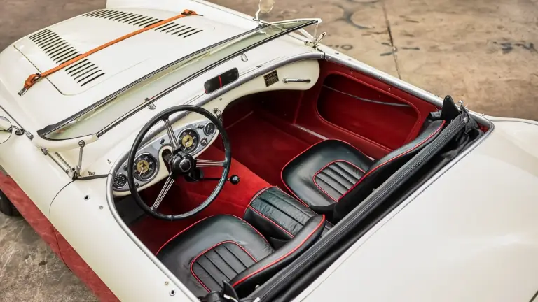Austin Healey 100M - 7