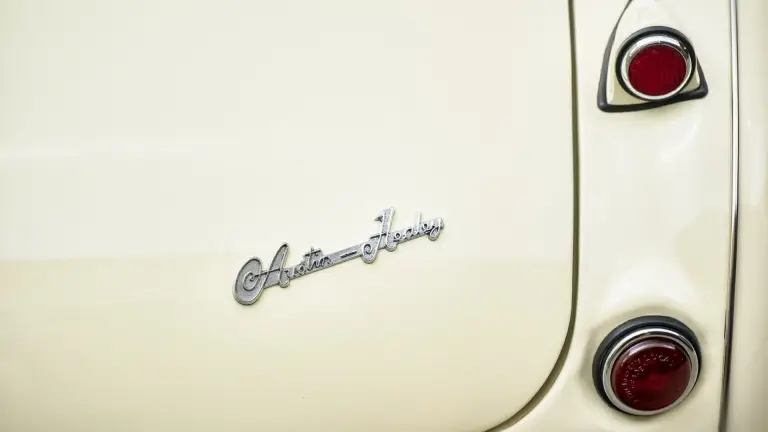 Austin Healey 100M - 26