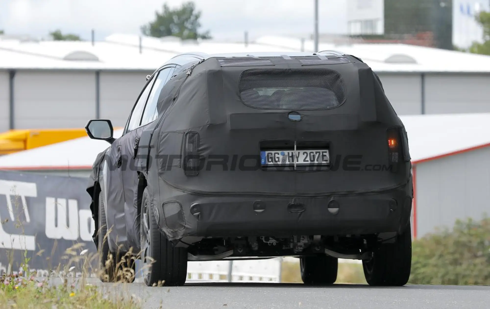 Hyundai Ioniq 7 - Foto spia 16-11-2023 - 11