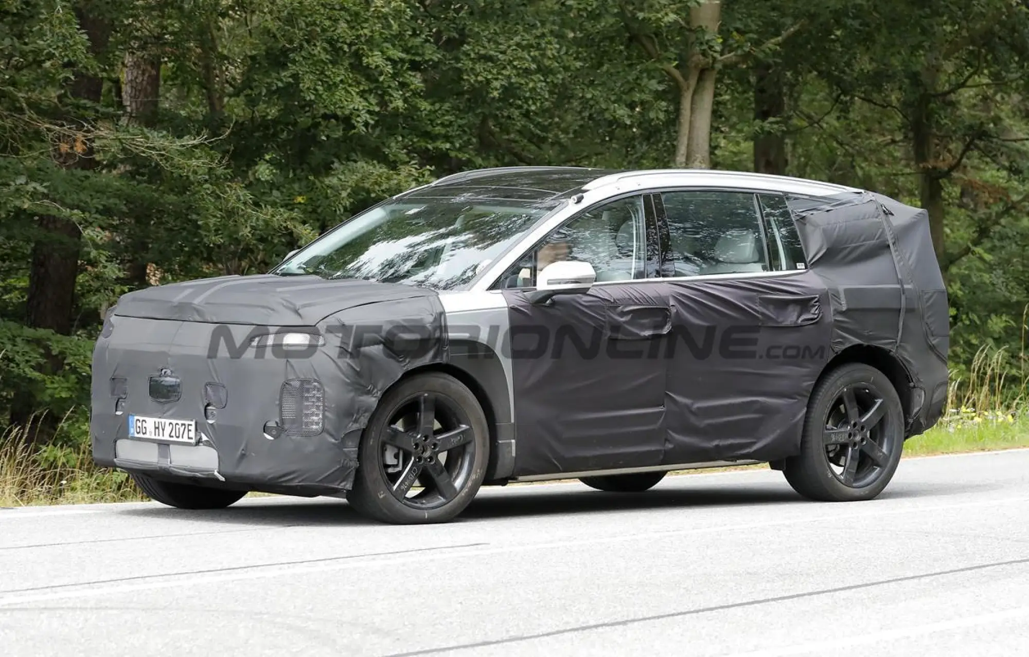 Hyundai Ioniq 7 - Foto spia 16-11-2023 - 6
