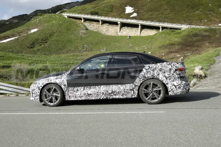 Nuove Audi S3 ed RS 3 - Foto Spia 21-11-2023 - 16