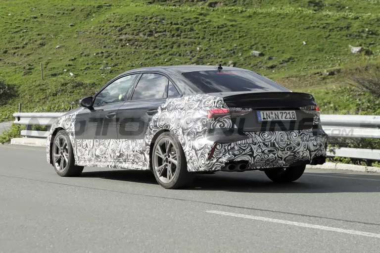 Nuove Audi S3 ed RS 3 - Foto Spia 21-11-2023 - 17