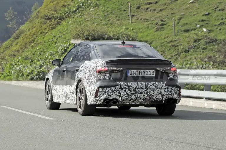 Nuove Audi S3 ed RS 3 - Foto Spia 21-11-2023 - 18
