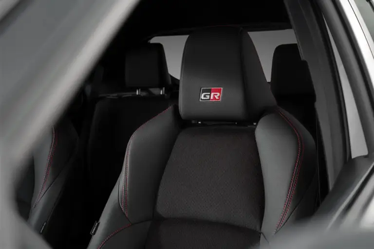 Toyota Yaris Cross 2024 - 16