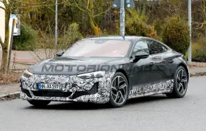 Audi GT e-tron restyling - Foto spia 22-11-2023 - 13