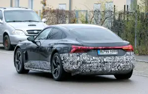 Audi GT e-tron restyling - Foto spia 22-11-2023 - 17