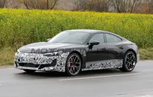 Audi GT e-tron restyling - Foto spia 22-11-2023 - 5