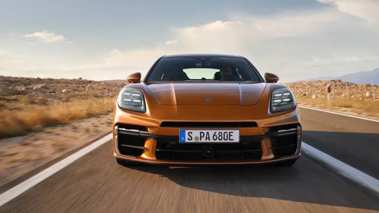Porsche Panamera 2024 - Foto ufficiali - 28