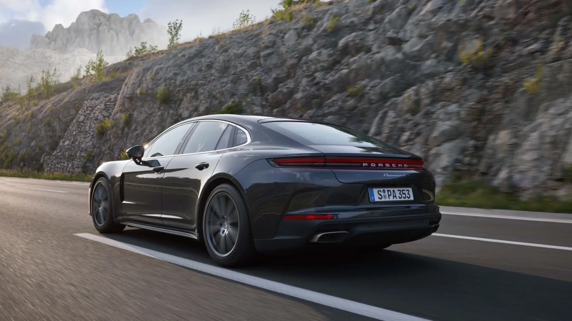 Porsche Panamera 2024 - Foto ufficiali - 38