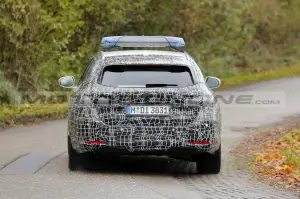 BMW Serie 5 Touring Polizia - Foto Spia 29-11-2023